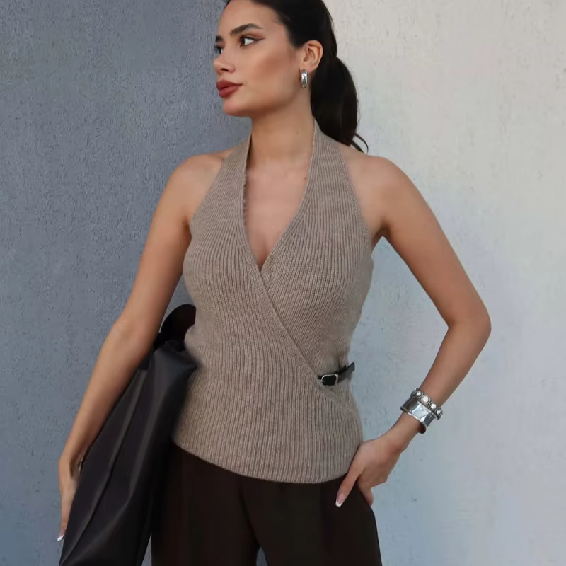 Romy - Fine knitted halter neck top