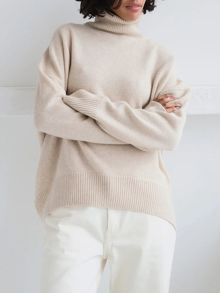 Nora - Knitted high neck sweater