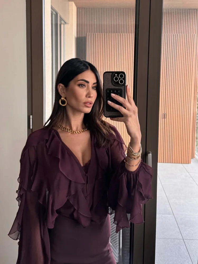 Rhea - Elegant ruffled top