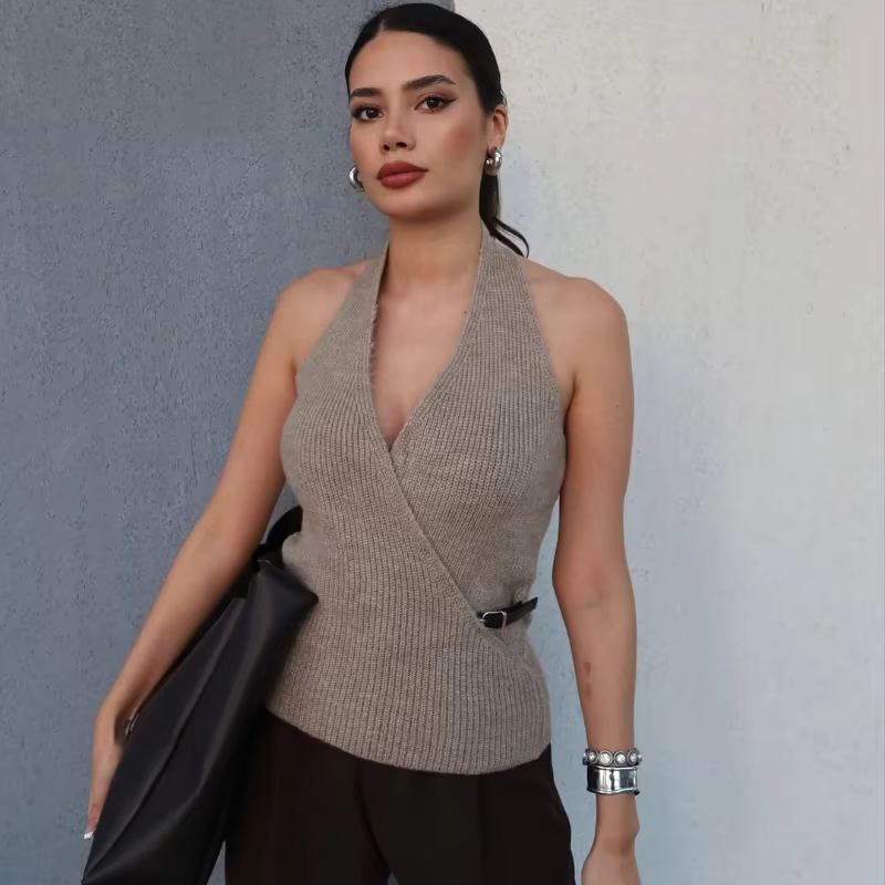 Romy - Fine knitted halter neck top