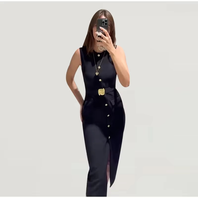 Violette - Flattering dress with belt