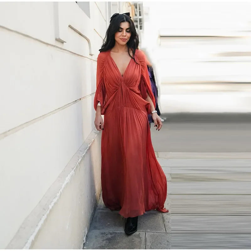 Hazel - Flowing v-neck dress