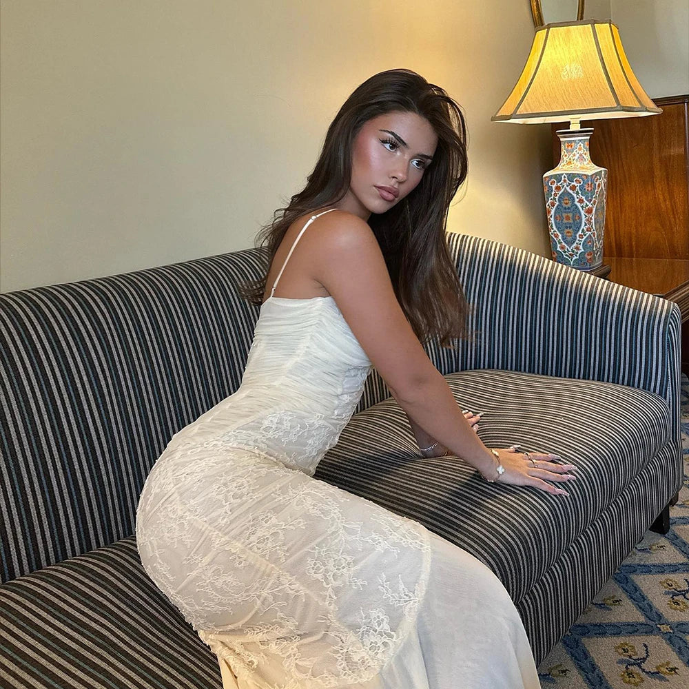 Maxima - Elegant fitted dress