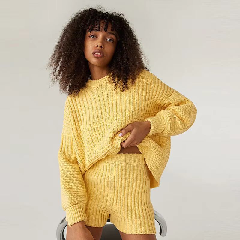 Lucy - Knitted sweater and short co-ord set