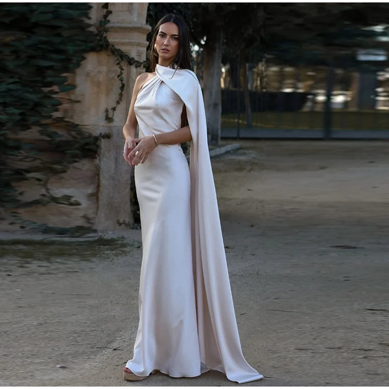 Ramona - Backless satin dress