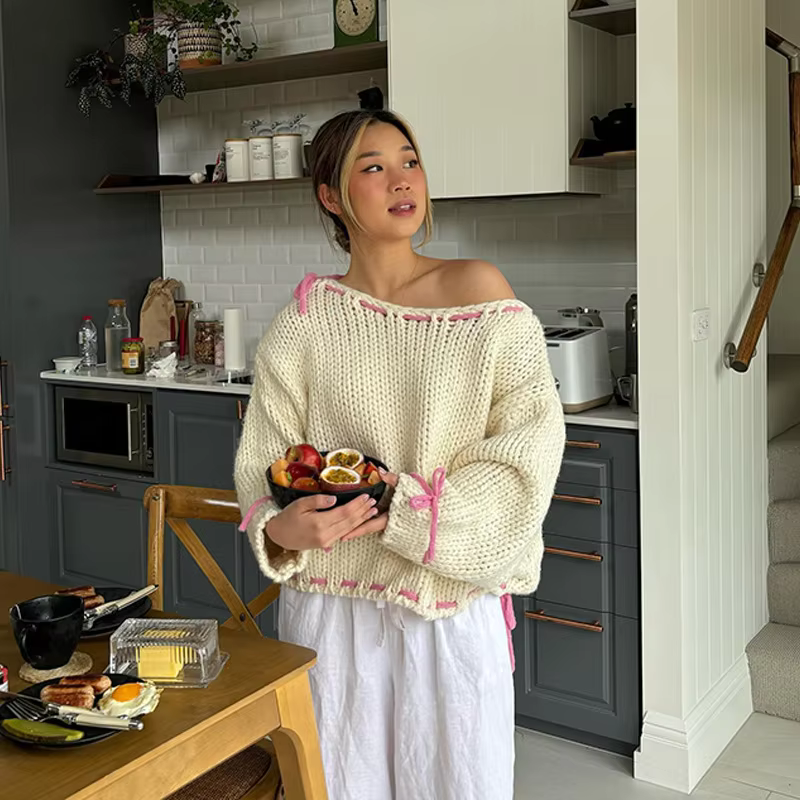 Valentina - Girly knitted sweater