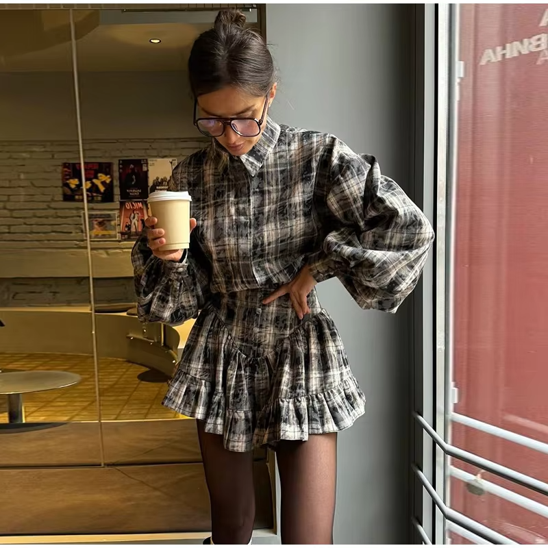 Isabel - Flattering two piece set