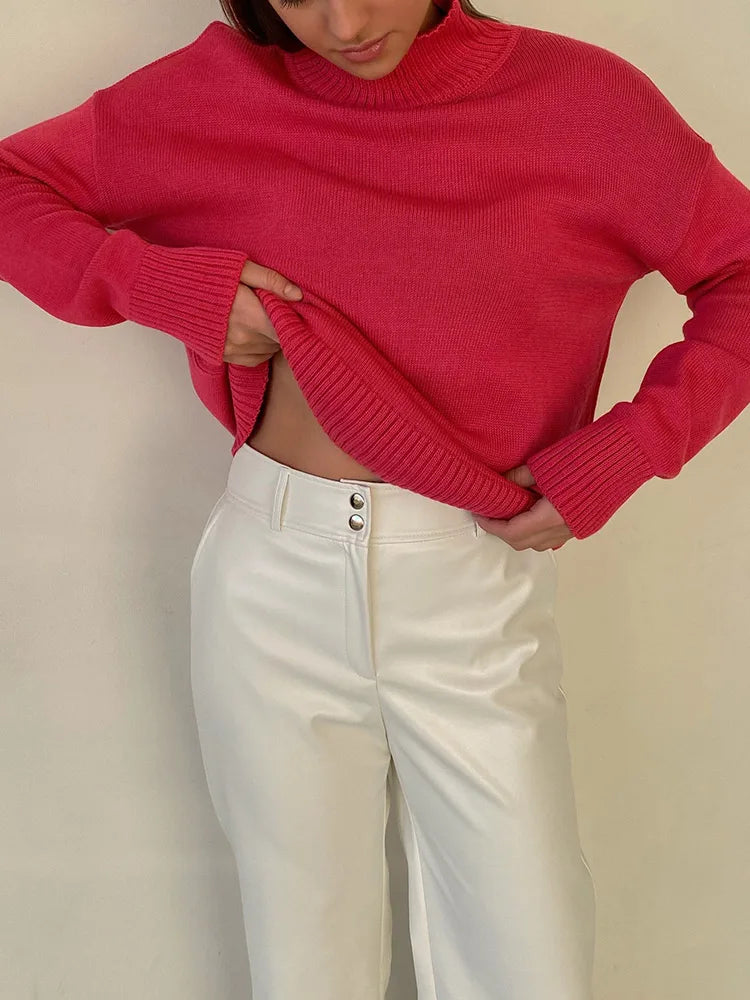 Nora - Knitted high neck sweater