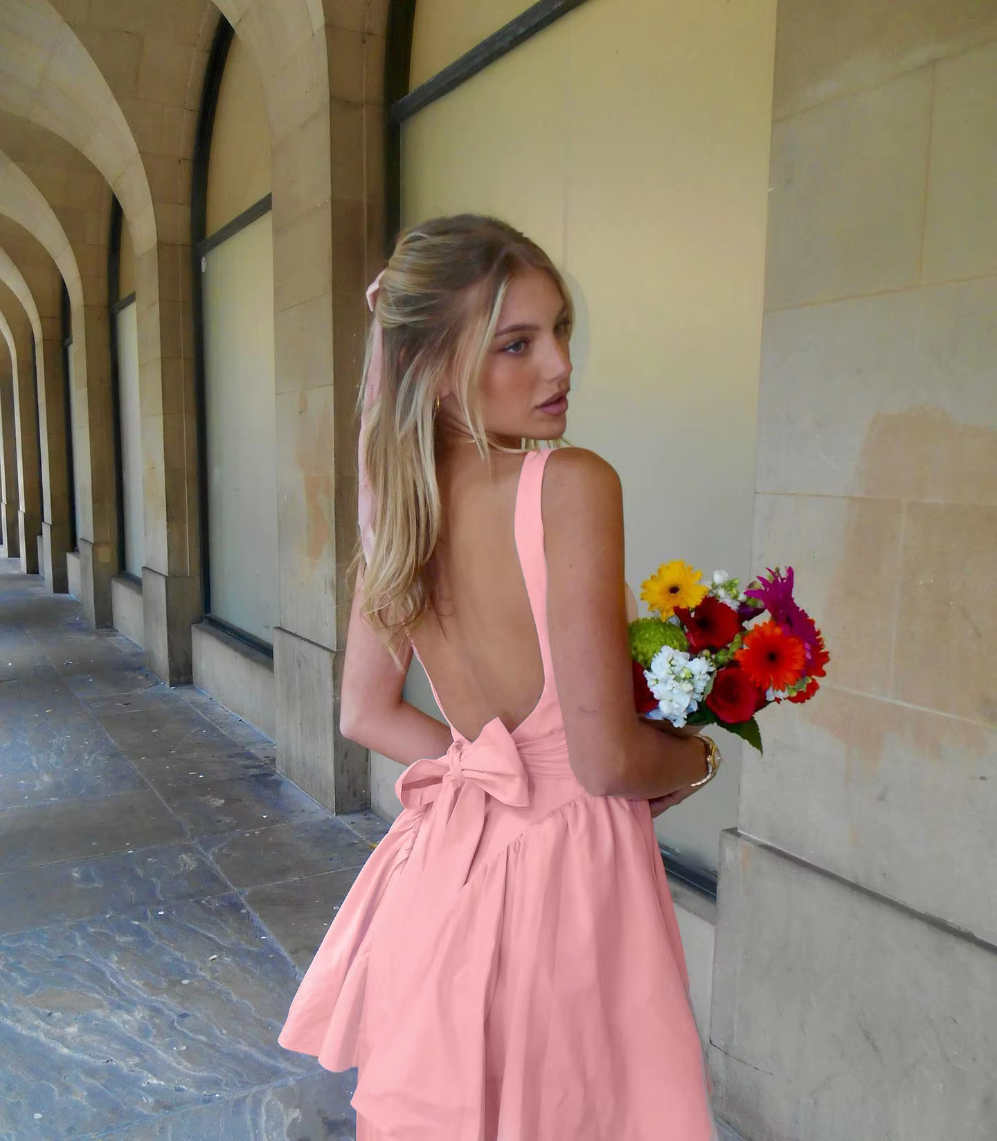 Acaia - Flattering dress with bow
