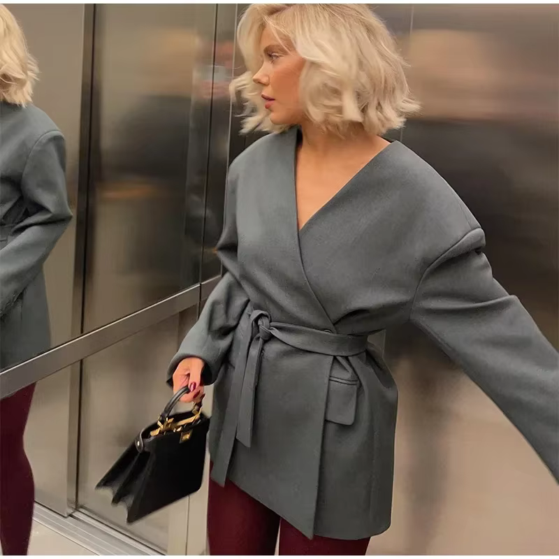 Paris - Elegant belted jacket