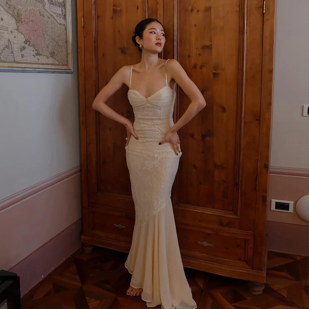 Maxima - Elegant fitted dress