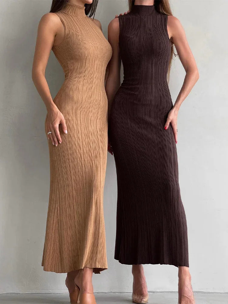 Paula - Elegant sleeveless dress