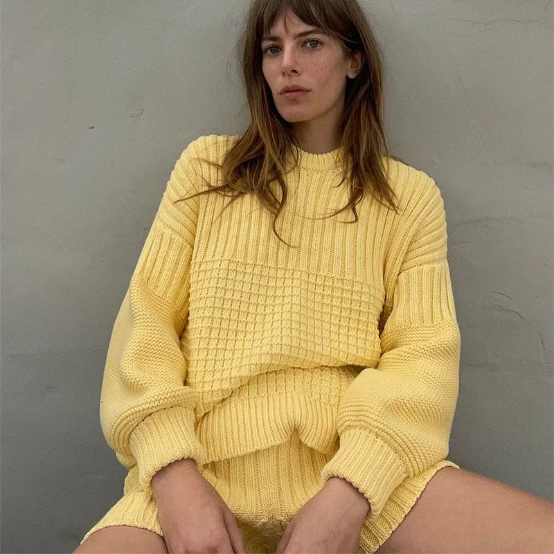 Lucy - Knitted sweater and short co-ord set