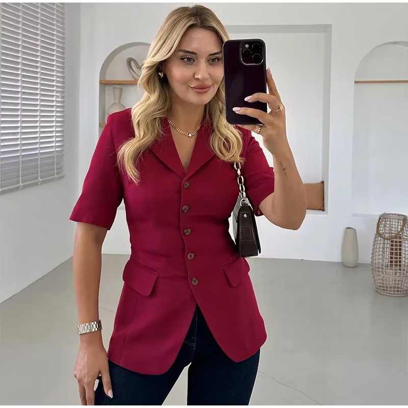 Isa - Flattering short sleeved top