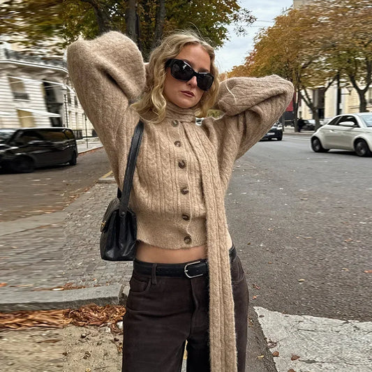 Nola - Cable knit cardigan with scarf