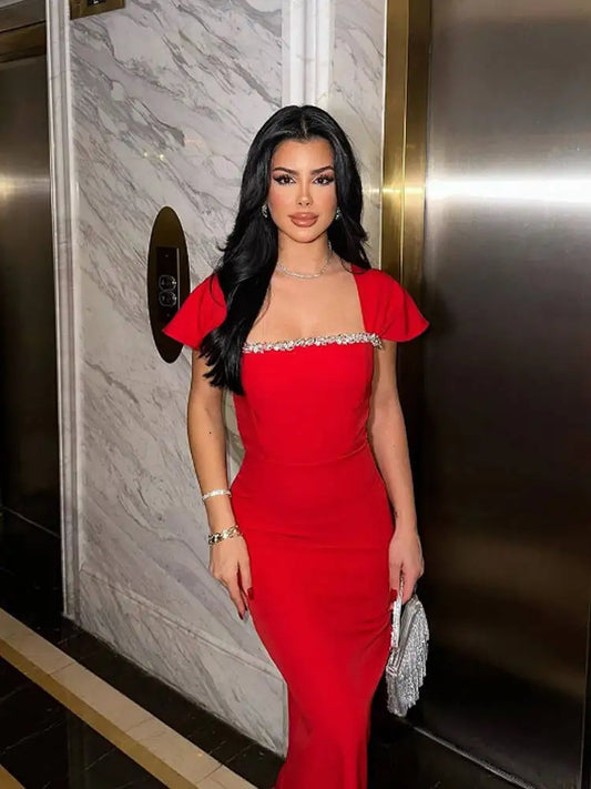 Maya - Elegant square neck dress