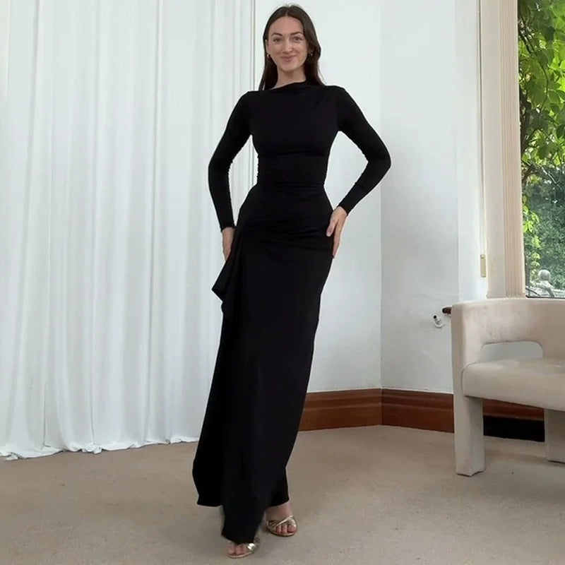 Yana - Figure hugging dress with slit