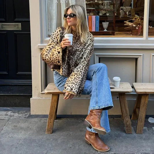 Elara - Chic leopard jacket