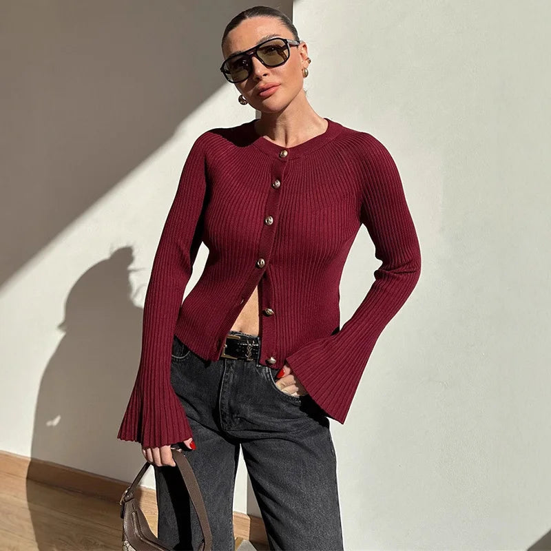Claude - Fine knitted cardigan with gold buttons