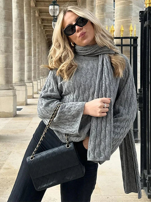 Amanza - Cable knit jumper with attached scarf