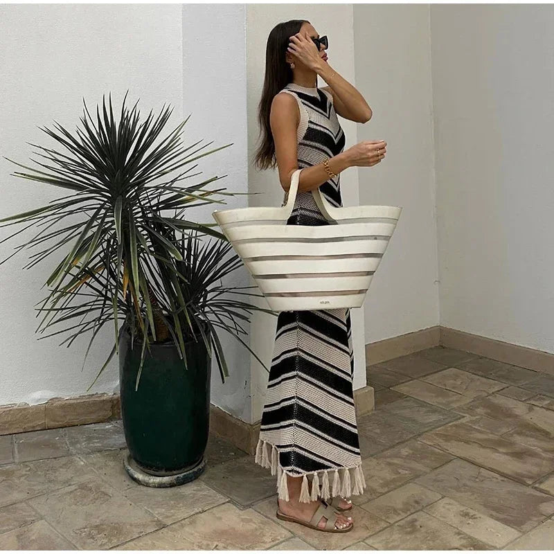 Flora - Knitted striped dress with tassels