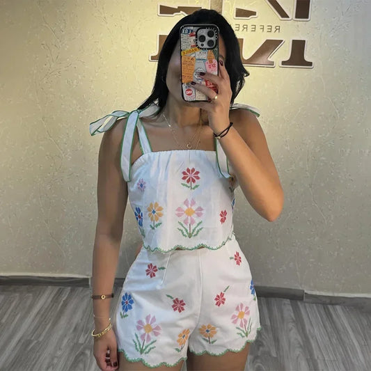 50043730755915|50043730788683|50043730821451