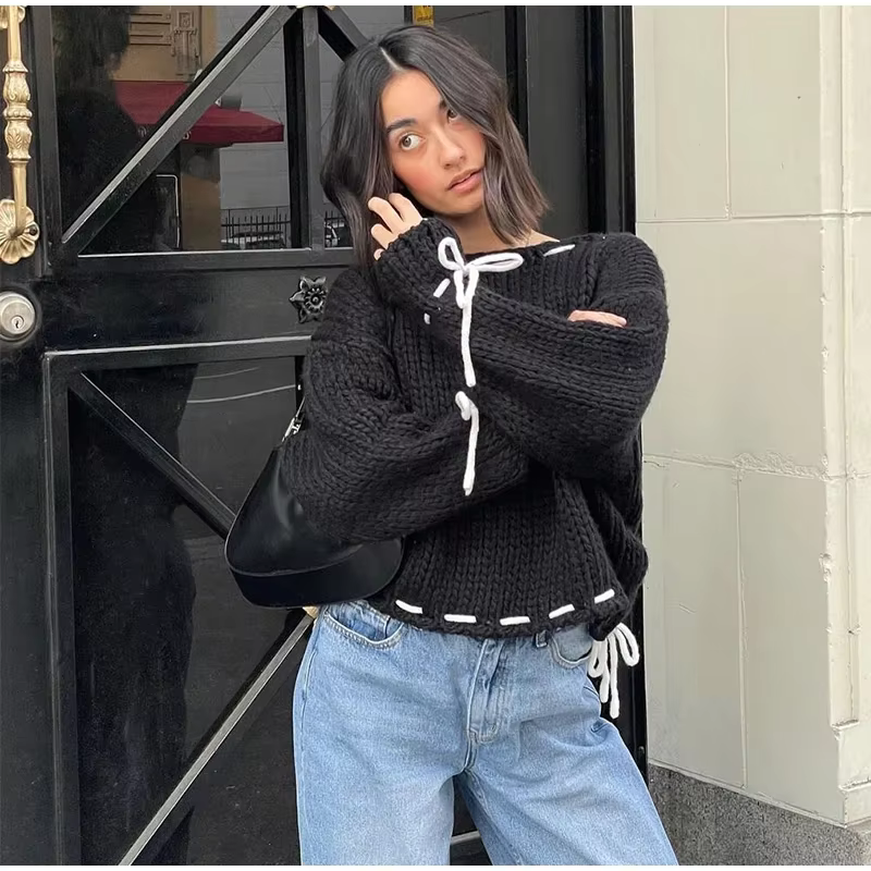 Valentina - Girly knitted sweater
