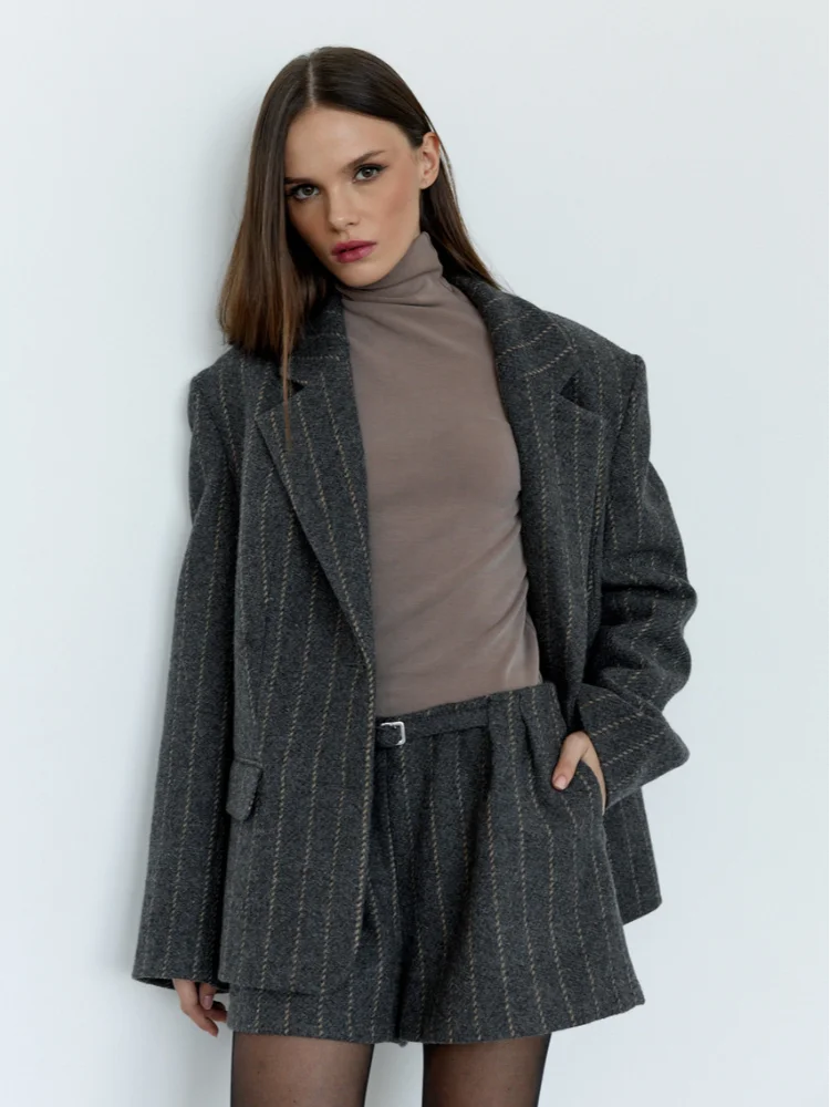 Khaty - Blazer and short two piece set