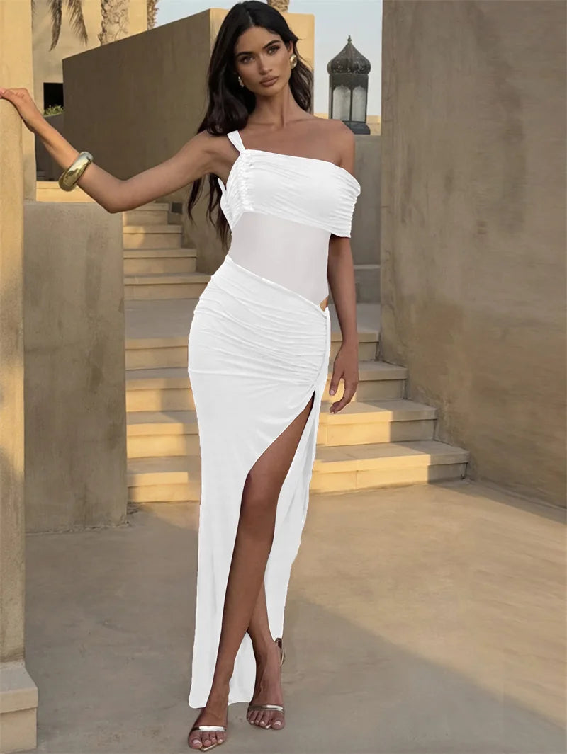 Tilde - Figure hugging dress with slit