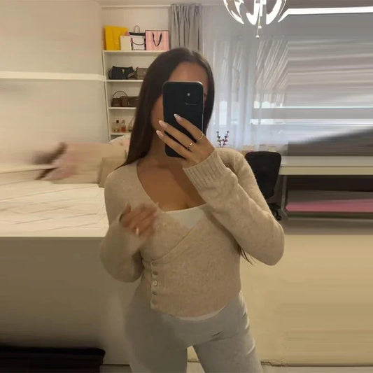 Danika - Knitted v-neck pullover