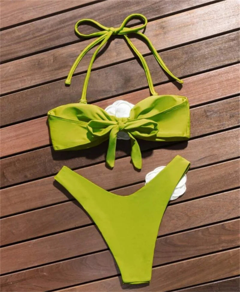 En Rose - Bikini set with rose detail