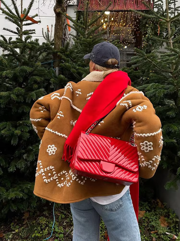 Mona - Embroidered fleece coat