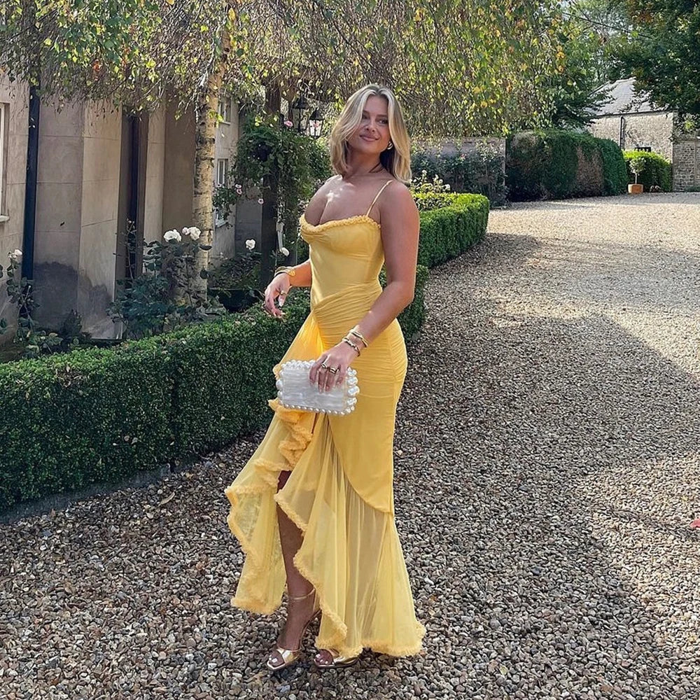 Juniper - Flattering ruffled dress