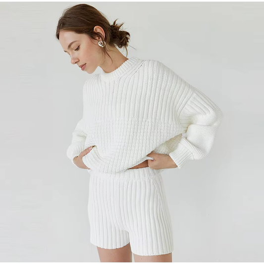 Lucy - Knitted sweater and short co-ord set