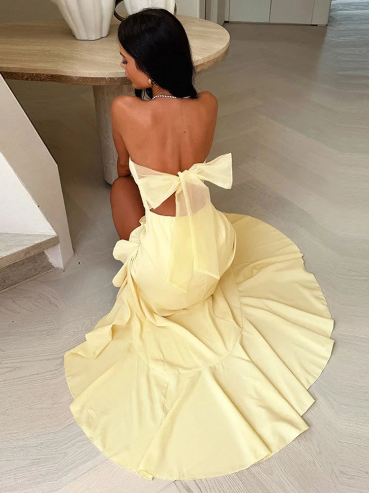 Karina - Strapless dress with slit