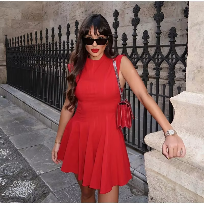 Ariana - Flattering skater dress