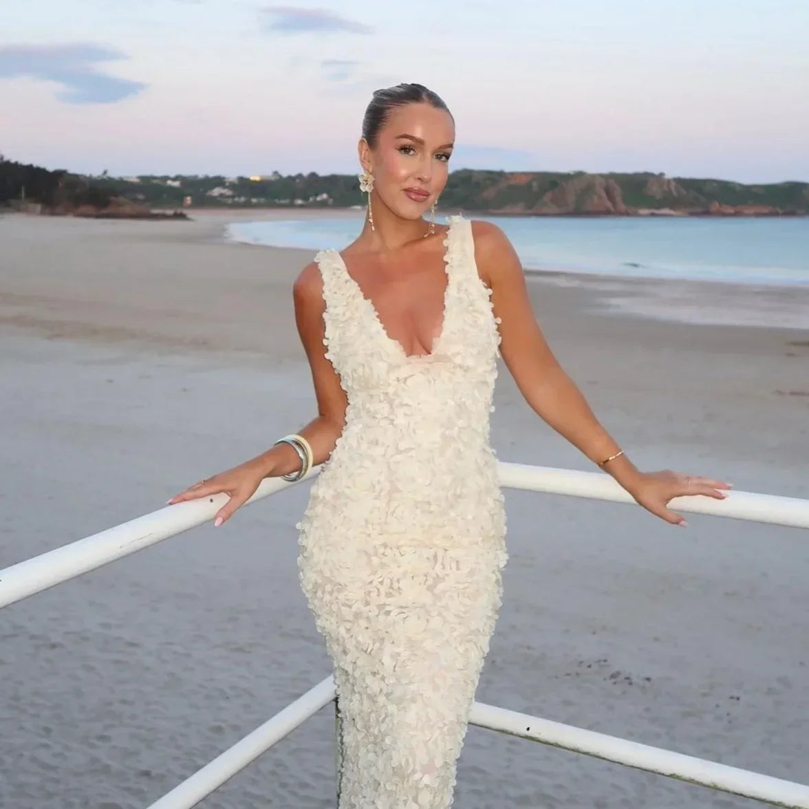 Rosalie - Flattering embellished dress