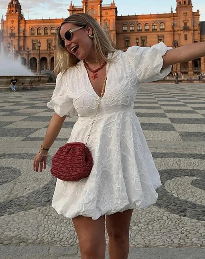 Ellie - Elegant mini dress with puff sleeve