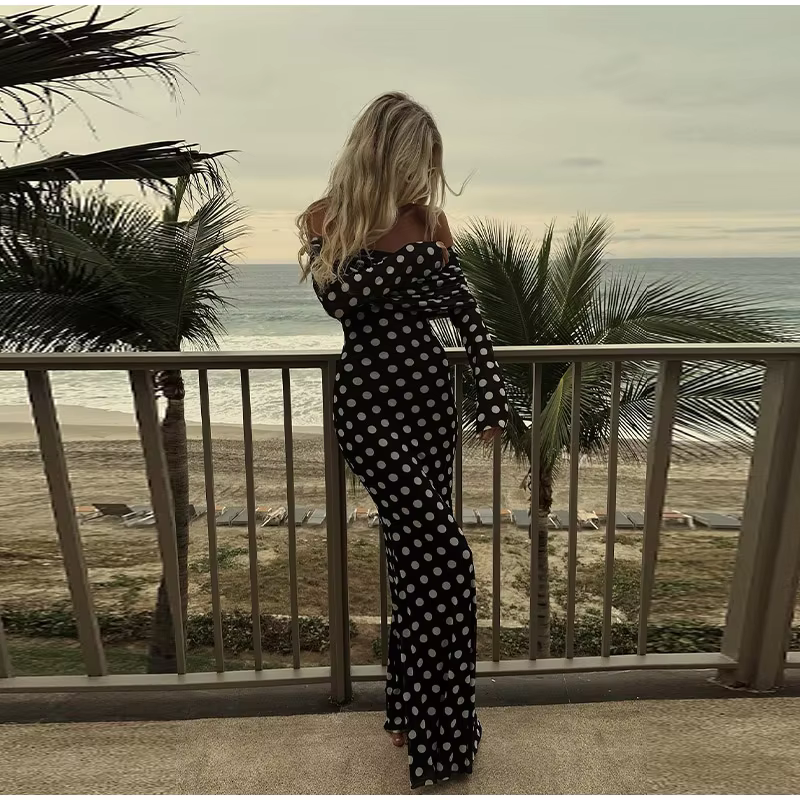 Roma - Off shoulder polkadot dress