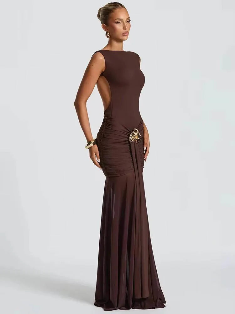 Amina - Figure hugging dress with belt detail