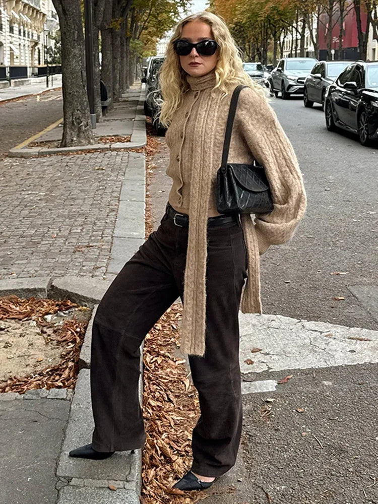 Nola - Cable knit cardigan with scarf