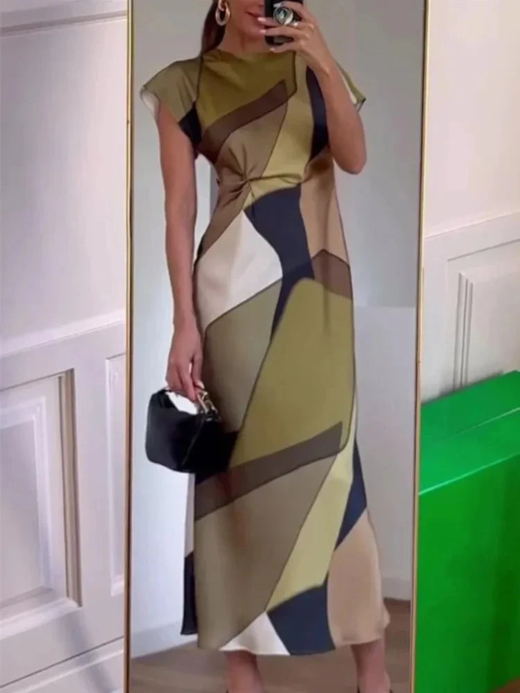 Selene - Flattering satin silk dress