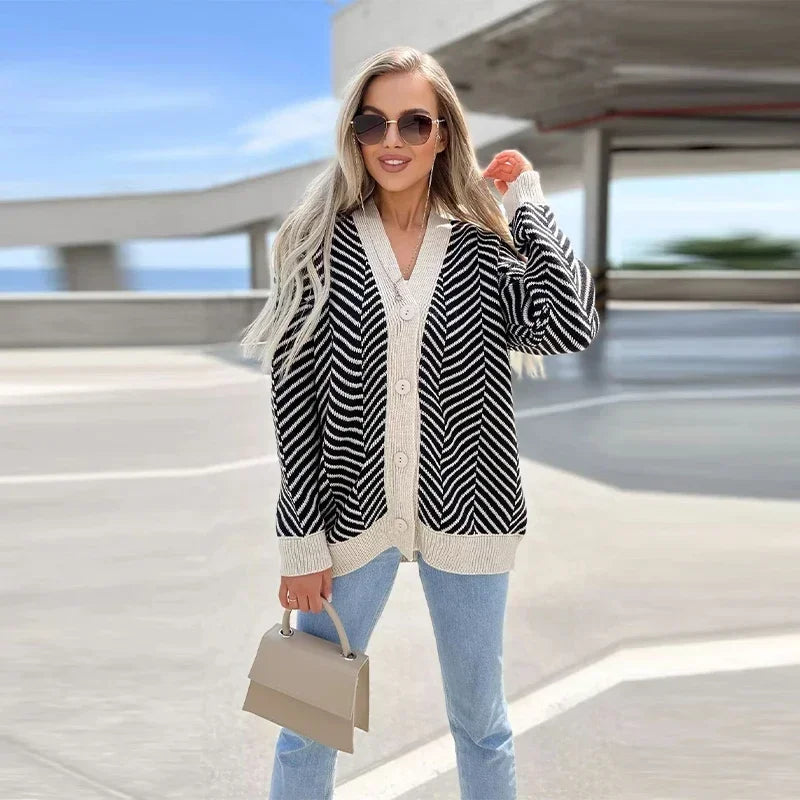 Jillian - Elegant herringbone cardigan