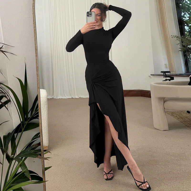Yana - Figure hugging dress with slit