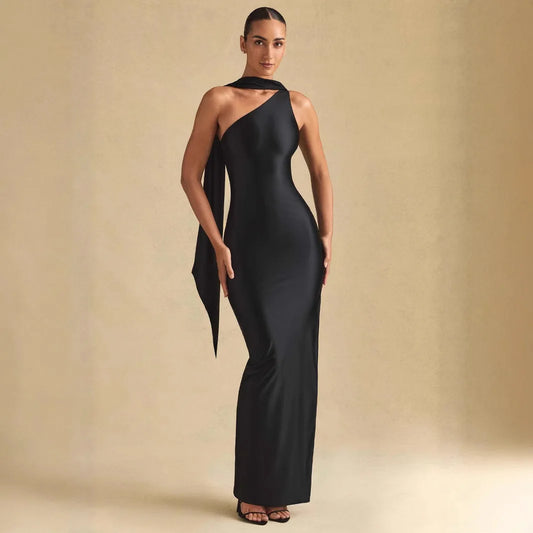Beverly - Figure hugging spandex dress