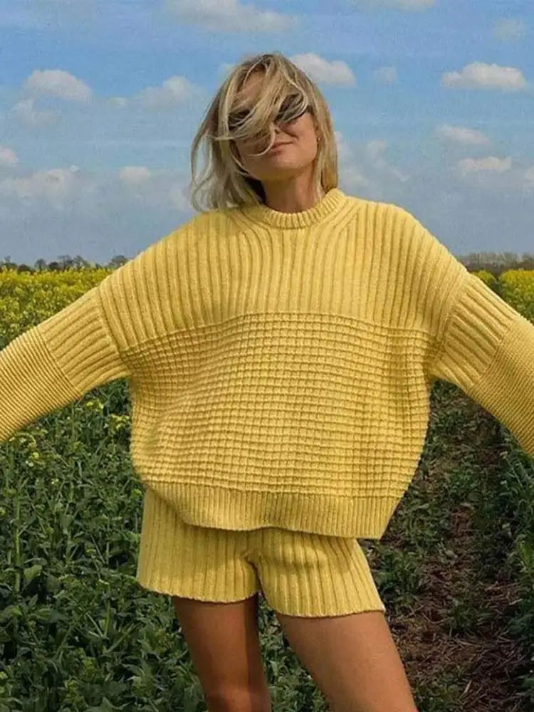 Lucy - Knitted sweater and short co-ord set