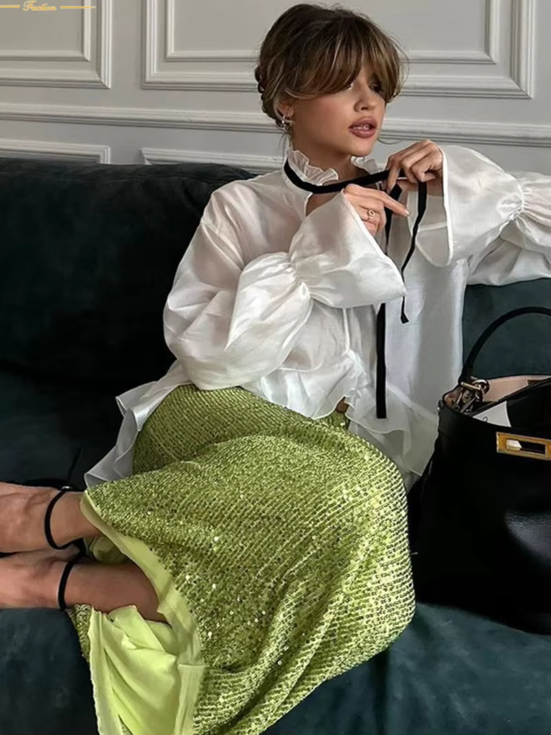 Wilma - Elegant chiffon blouse with ruffles