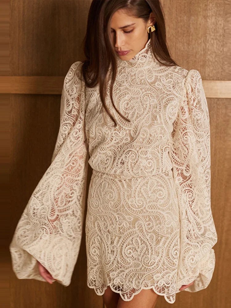 Laura - Elegant lace top and skirt set