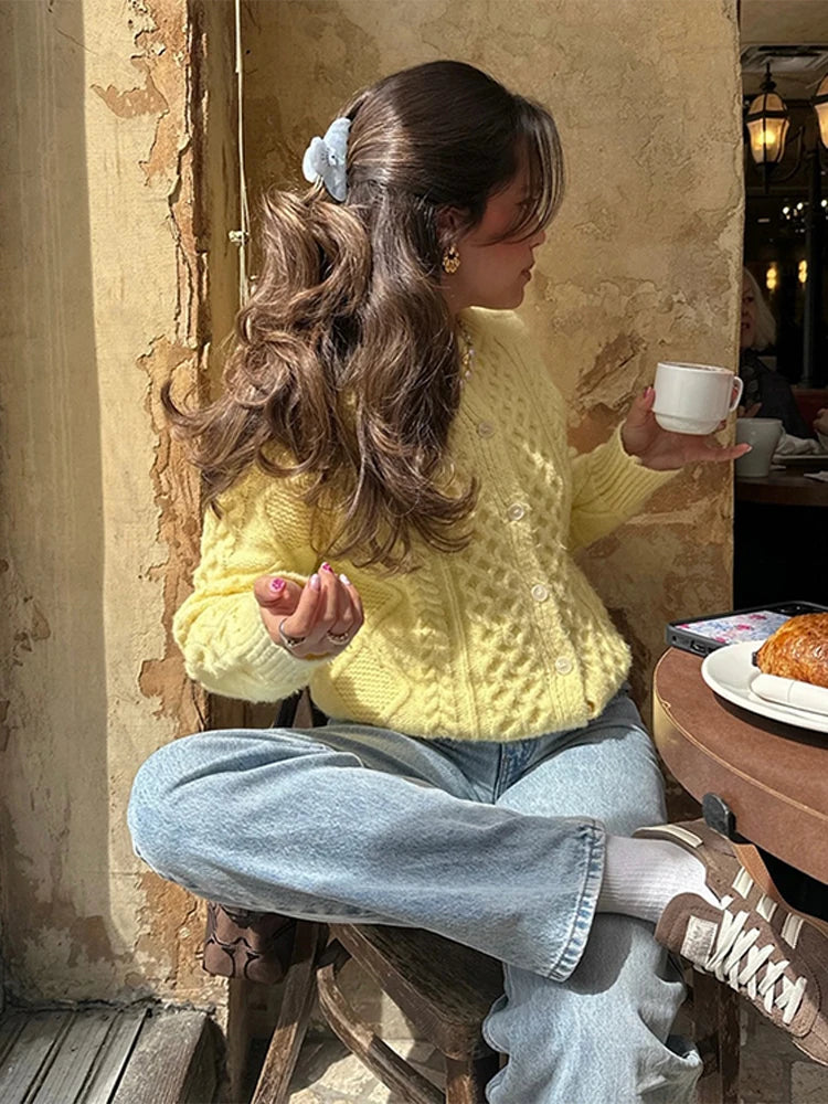 Lina - Knitted cardigan