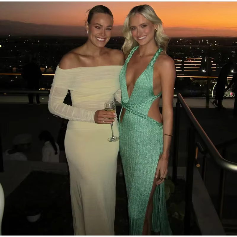 Athena - Elegant open back dress